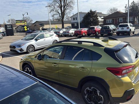 Used 2022 Subaru Crosstrek 2.5i Limited w/ Moonroof Package 2 image 10