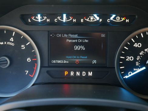 Used 2019 Ford F150 XLT w/ Equipment Group 302A Luxury AWD/4WD image 23