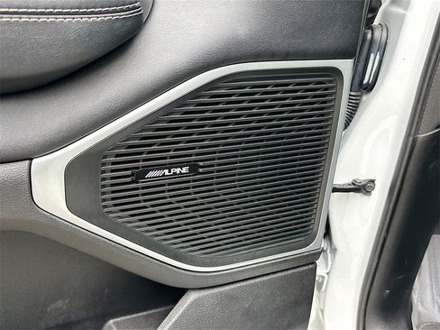 Used 2024 Jeep Wagoneer Series III image 19