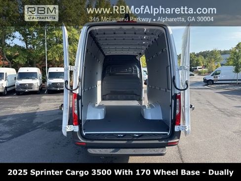 New 2025 Mercedes-Benz Sprinter 3500 image 32