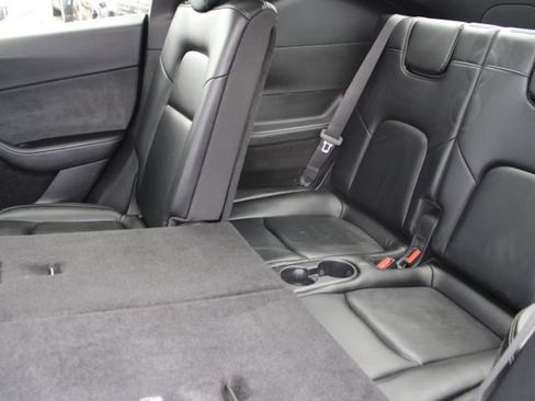 Used 2023 Tesla Model Y Long Range AWD/4WD image 35