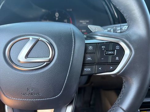 Used 2025 Lexus RX 350 FWD w/ Technology Package image 12