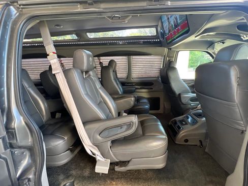 Used 2016 GMC Savana 2500 Extended image 27