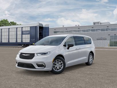 New 2026 Chrysler Pacifica Select