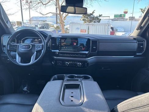 Used 2025 GMC Sierra 1500 SLT image 28