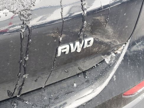 Used 2019 Chevrolet Equinox LS w/ LS Convenience Package image 32