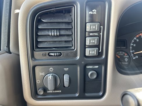 Used 2002 Chevrolet Silverado 2500 LS w/ Off-Road Skid Plate Pkg image 22