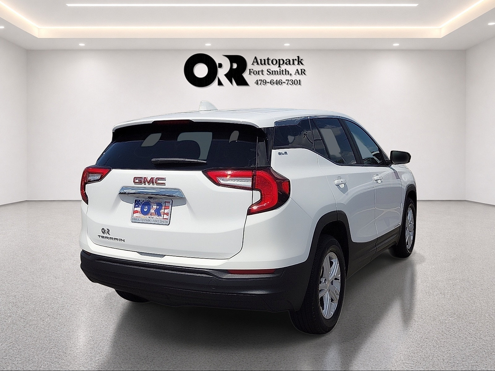 Used 2024 GMC Terrain SLE FWD image 5