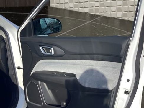 Certified 2022 Jeep Compass Latitude w/ Convenience Group image 17