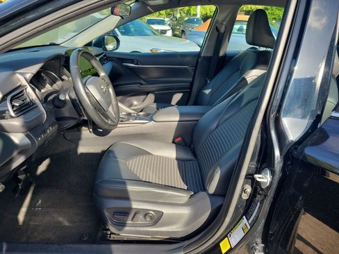 Used 2024 Toyota Camry SE FWD image 13