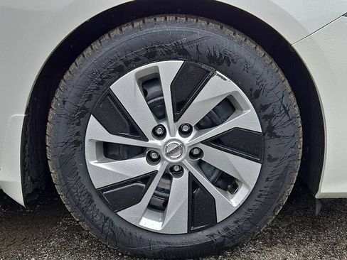 Used 2022 Nissan Altima 2.5 S FWD image 23
