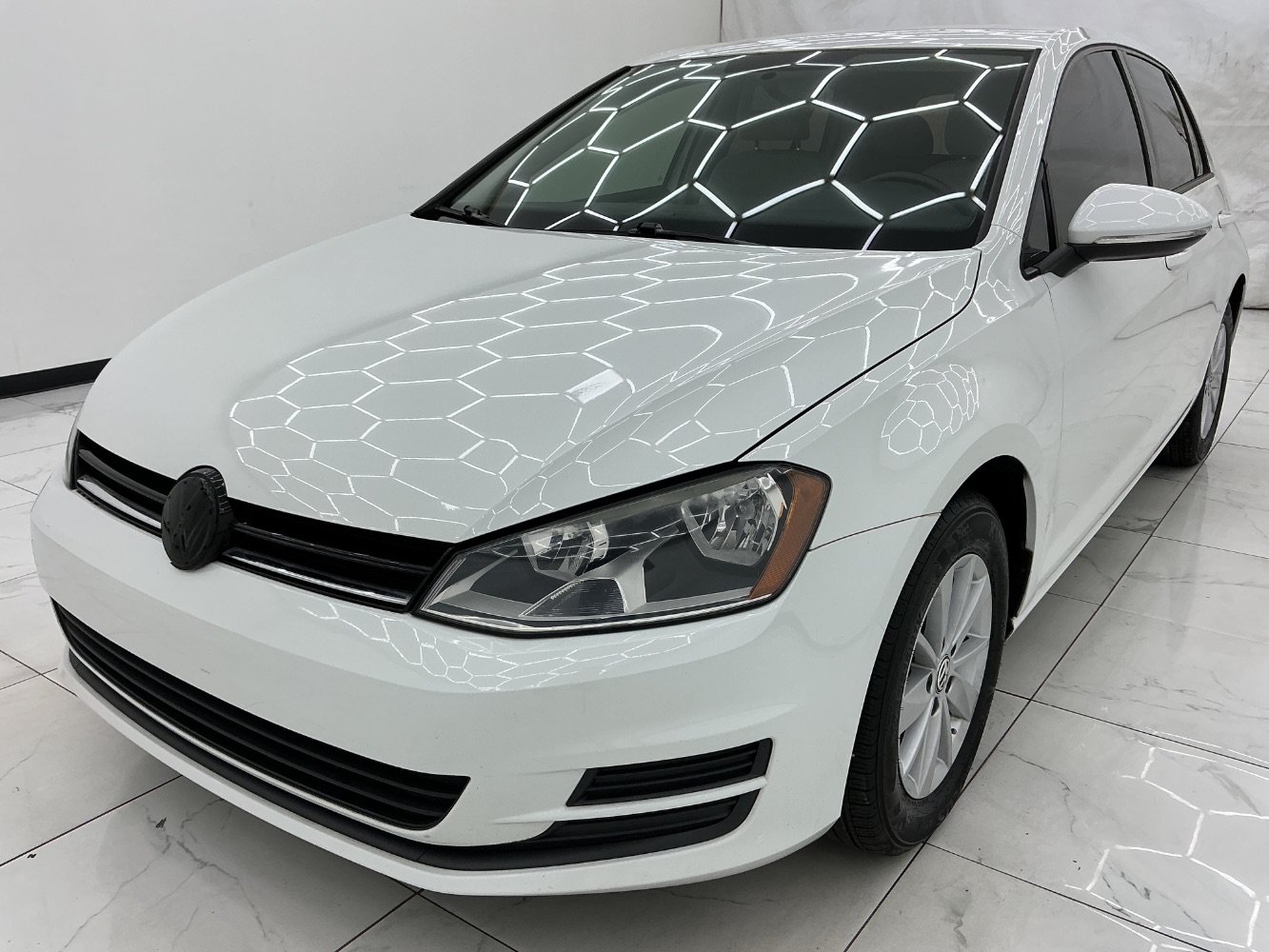Used 2016 Volkswagen Golf S FWD image 1