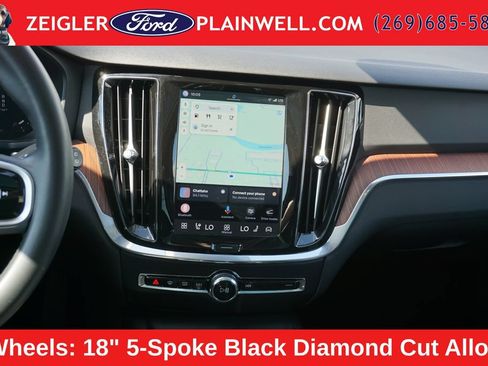 Used 2024 Volvo V60 B5 Cross Country Plus AWD/4WD image 15