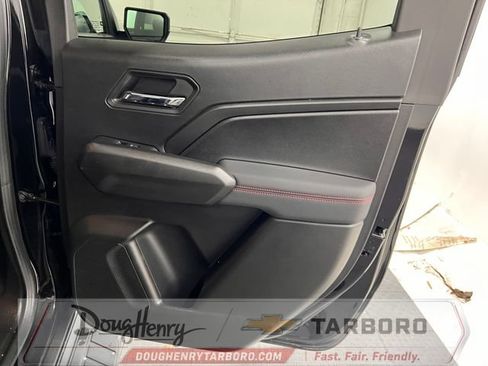Used 2024 Chevrolet Colorado Z71 w/ Z71 Convenience Package 2 AWD/4WD image 35