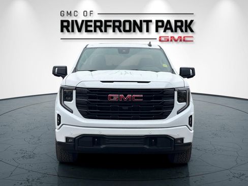 New 2026 GMC Sierra 1500 Elevation w/ Elevation Premium Package AWD/4WD image 8