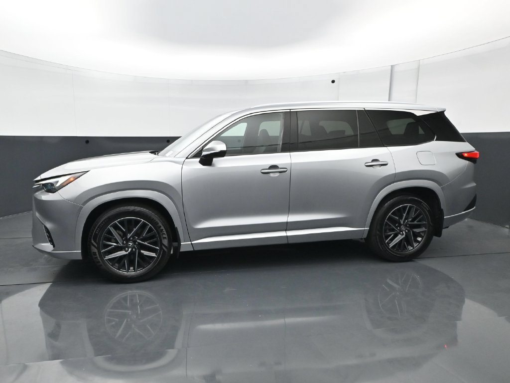 Used 2024 Lexus TX 350 AWD image 3