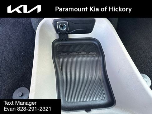 Used 2024 Chrysler Pacifica Touring-L FWD image 26