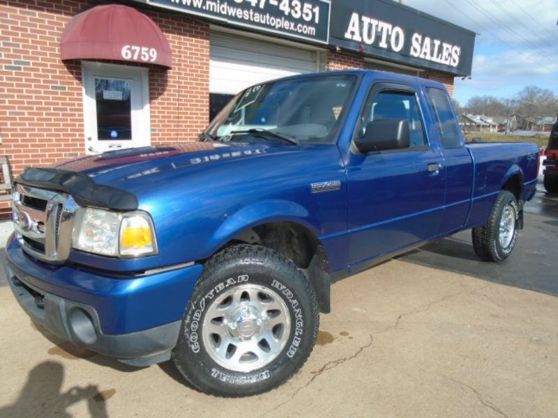 Used 2011 Ford Ranger XLT AWD/4WD image 2