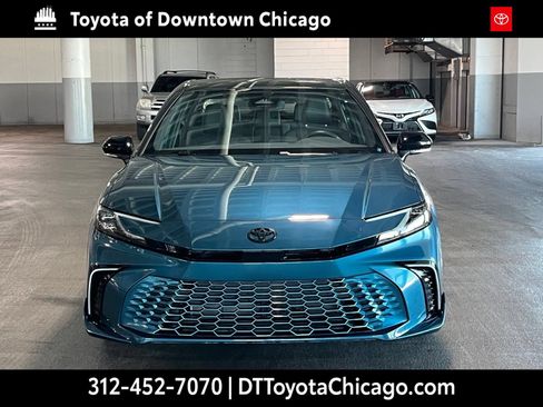 Used 2025 Toyota Camry XSE FWD image 3