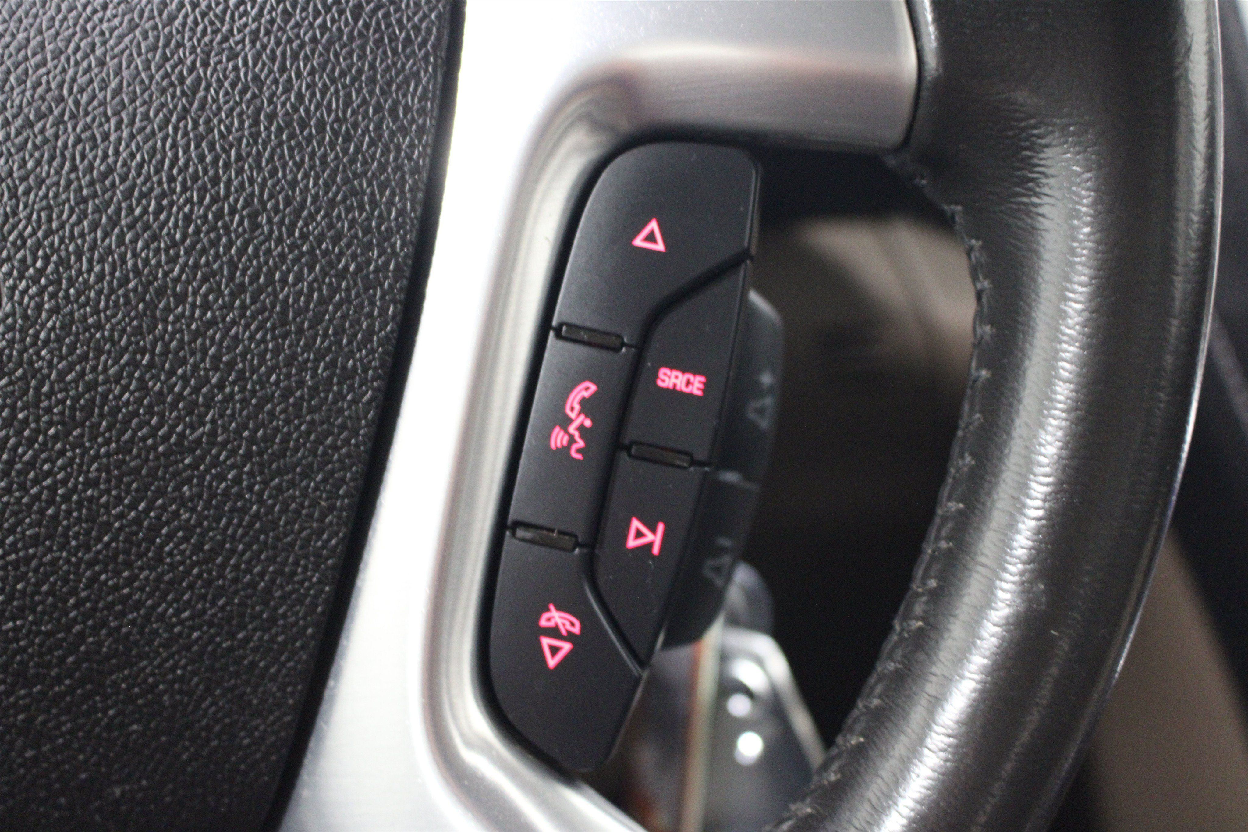 Used 2015 GMC Acadia SLT w/ Open Road Package FWD image 13