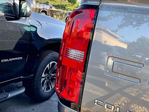 Certified 2022 Chevrolet Colorado LT w/ LT Convenience Package image 28