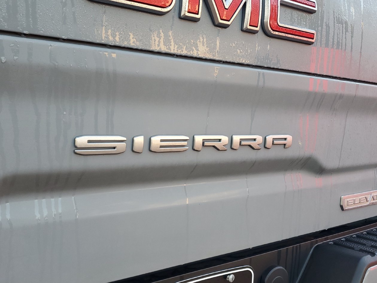 Used 2024 GMC Sierra 1500 Elevation w/ X31 Off-Road Package AWD/4WD image 7