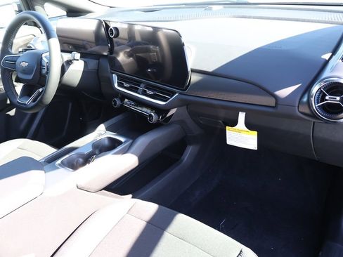 New 2026 Chevrolet Equinox EV LT w/ Comfort Package image 36