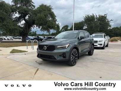 Used 2026 Volvo XC40 B5 Ultra w/ Protection Package Premier