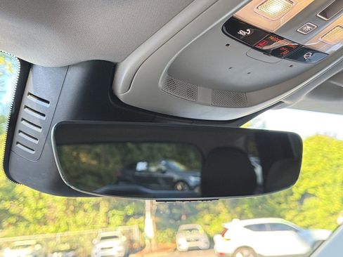 Certified 2025 Volvo XC90 B5 Core AWD/4WD image 27