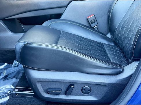 Used 2023 Nissan Rogue Platinum w/ Platinum Premium Package image 19