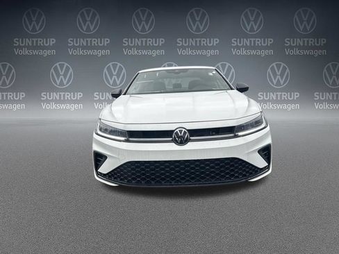 Used 2026 Volkswagen Jetta Sport FWD image 11