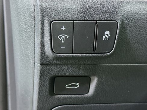 Used 2025 Kia K5 LXS FWD image 17