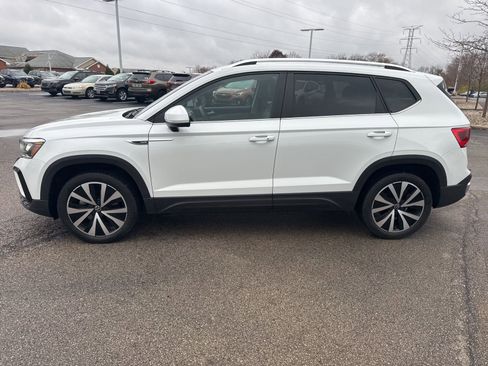 Used 2023 Volkswagen Taos SE image 14