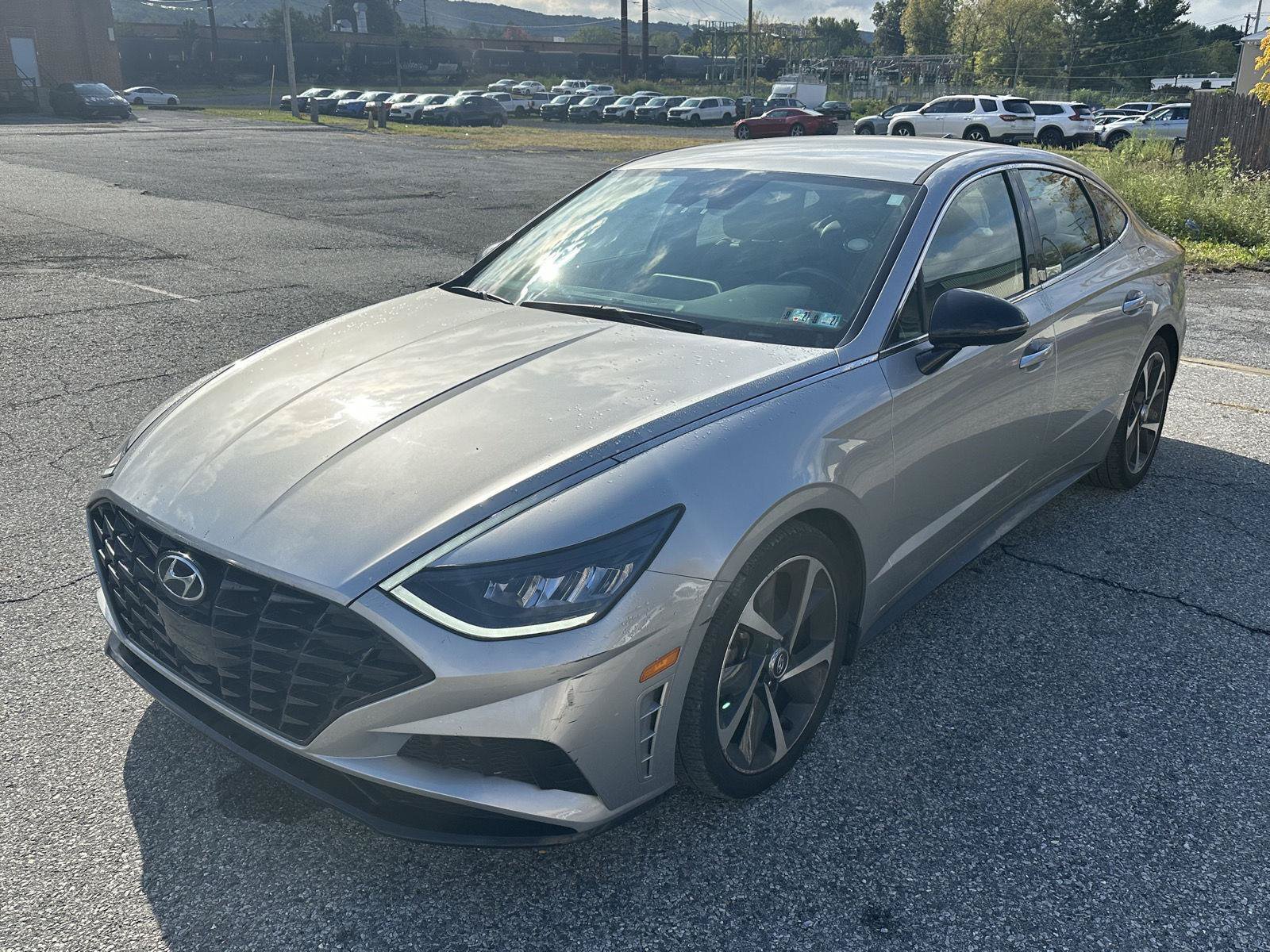Used 2021 Hyundai Sonata SEL Plus w/ Preferred Accessory Package FWD image 4