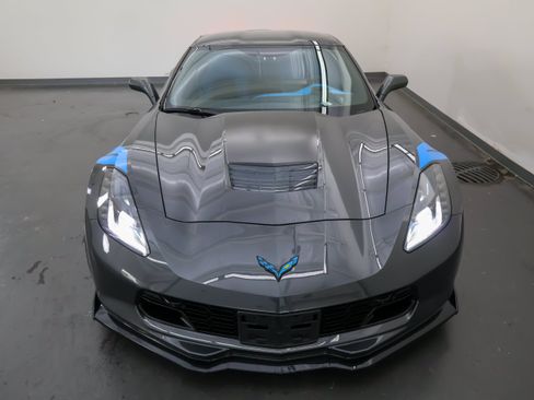 Used 2017 Chevrolet Corvette Grand Sport RWD image 9