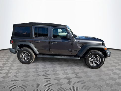 Used 2021 Jeep Wrangler Unlimited Sport image 5