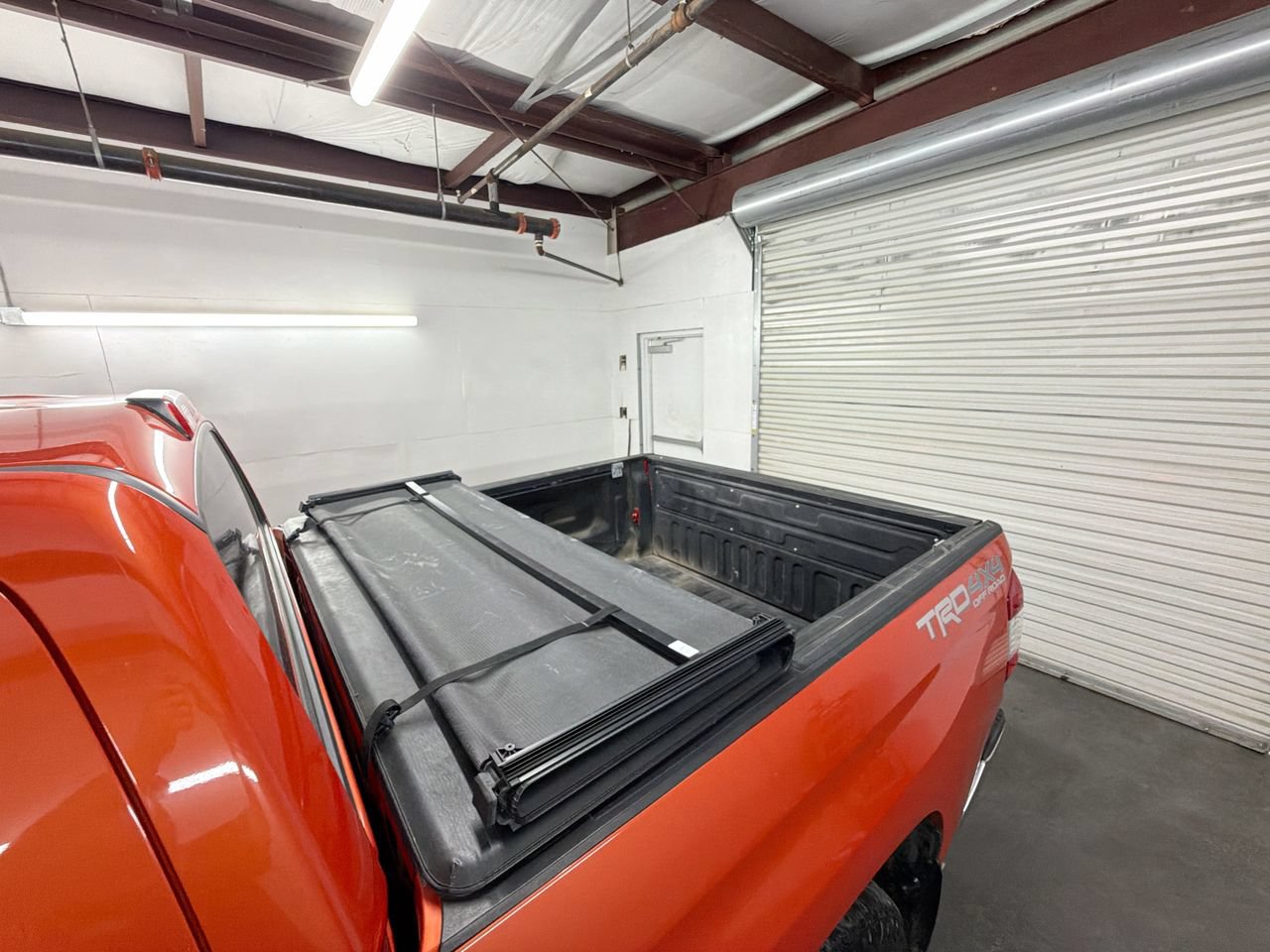 Used 2018 Toyota Tundra SR5 w/ TRD Off Road Package AWD/4WD image 23