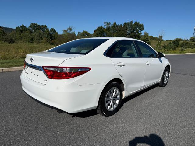 Used 2017 Toyota Camry LE FWD image 6