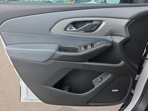Used 2020 Chevrolet Traverse LT w/ LT Premium Package image 19