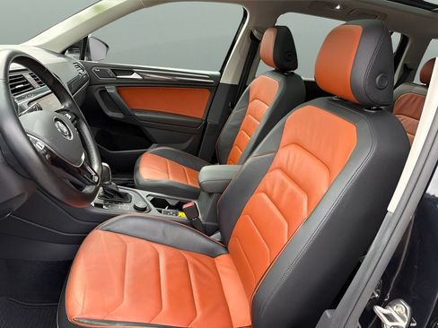 Used 2019 Volkswagen Tiguan SEL Premium AWD/4WD image 9