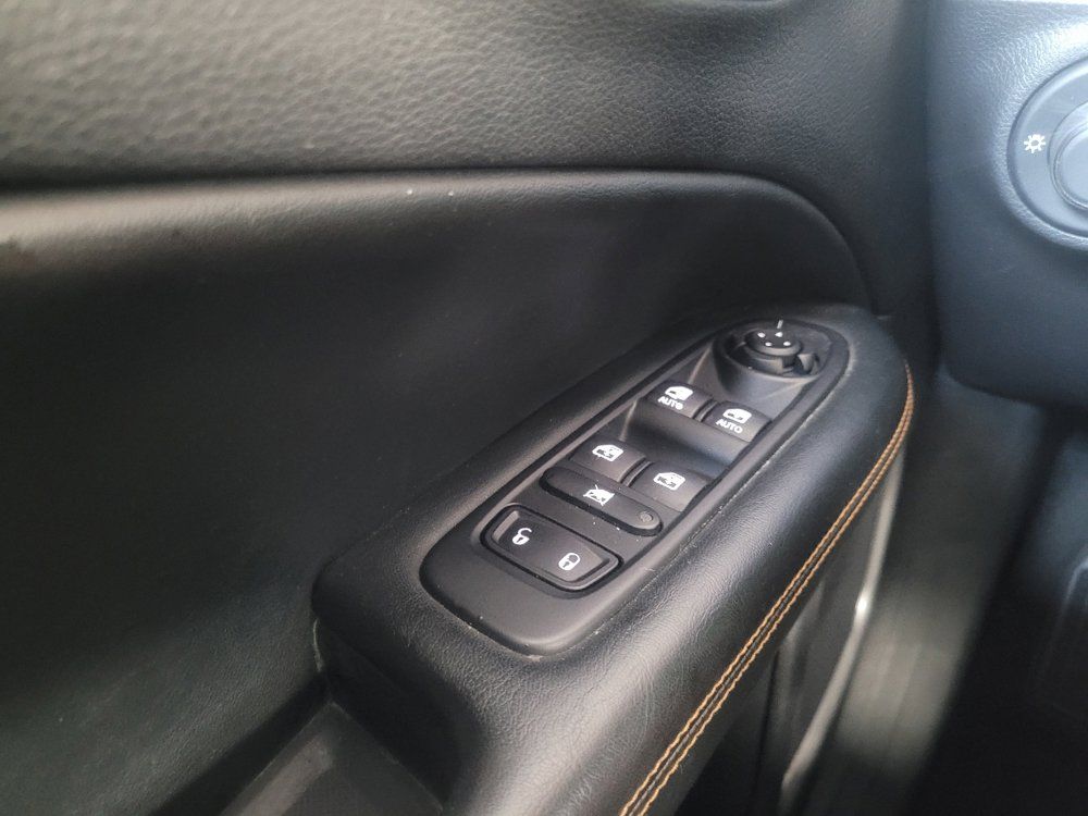 Used 2020 Jeep Compass Limited FWD image 27