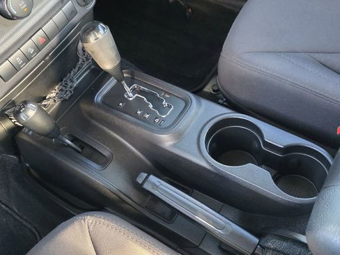 Used 2014 Jeep Wrangler Unlimited Sport image 17