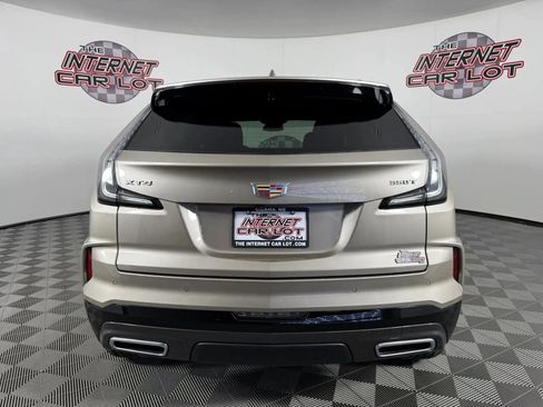 Used 2025 Cadillac XT4 Sport FWD image 6