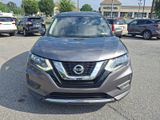 Used 2017 Nissan Rogue S image 2