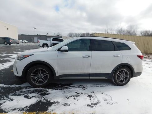 Used 2017 Hyundai Santa Fe Limited image 5
