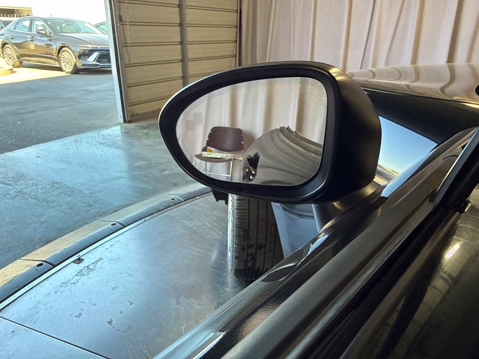 Used 2016 MAZDA MX-5 Miata Grand Touring RWD image 16
