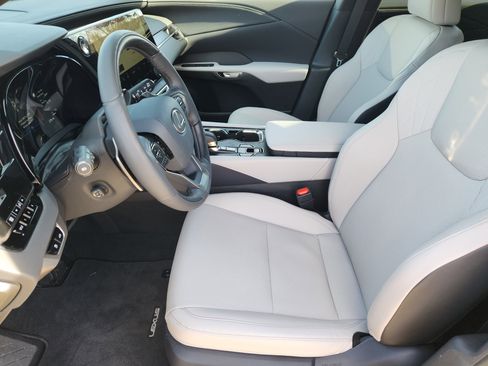 Certified 2025 Lexus RX 350 Premium image 17