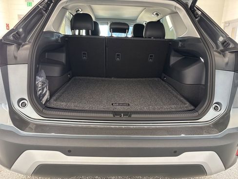New 2026 Volkswagen Tiguan SE AWD/4WD image 36