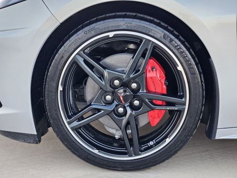 Used 2024 Chevrolet Corvette Stingray Preferred Cpe w/ Stealth Interior Trim Package image 15