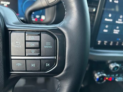 Used 2025 Ford F450 Platinum image 24